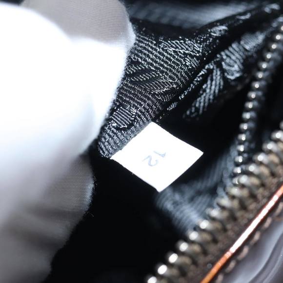 PRADA Shoulder Bag Patent leather Brown Auth 78409 - Picture 12 of 16